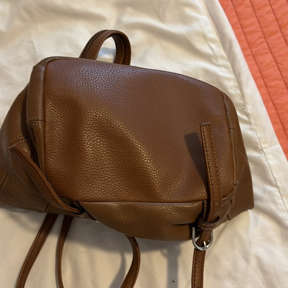 Beautiful backpack convertible used once.. - Picture 5 of 5